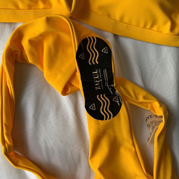 NWT Zaful Two Piece Yellow Bikini - Picture 4 of 7